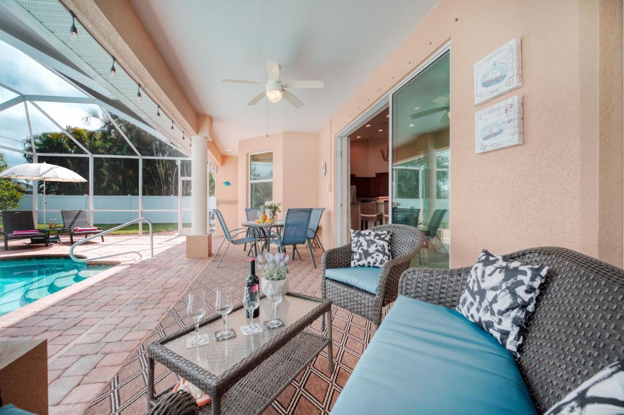 Villa Holiday Sunrise Cape Coral Extérieur photo