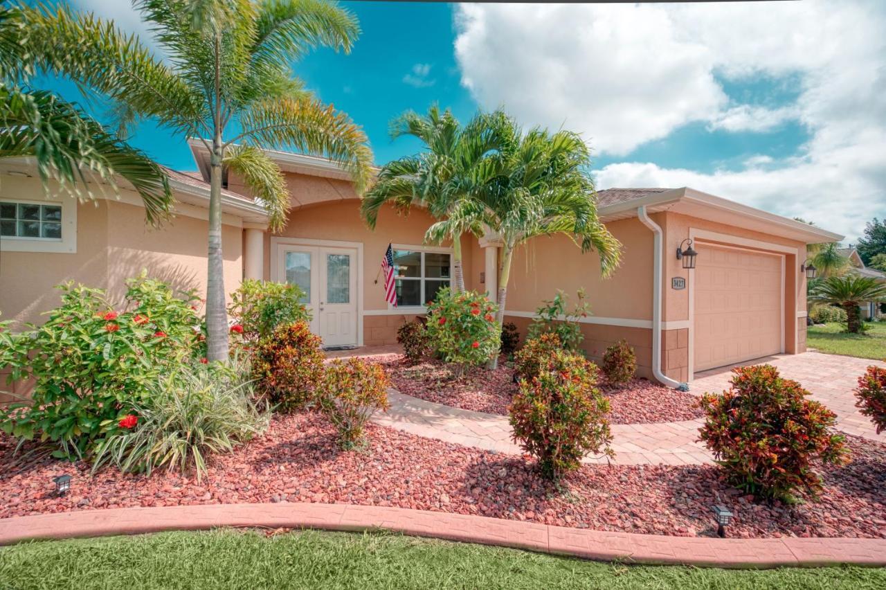Villa Holiday Sunrise Cape Coral Extérieur photo